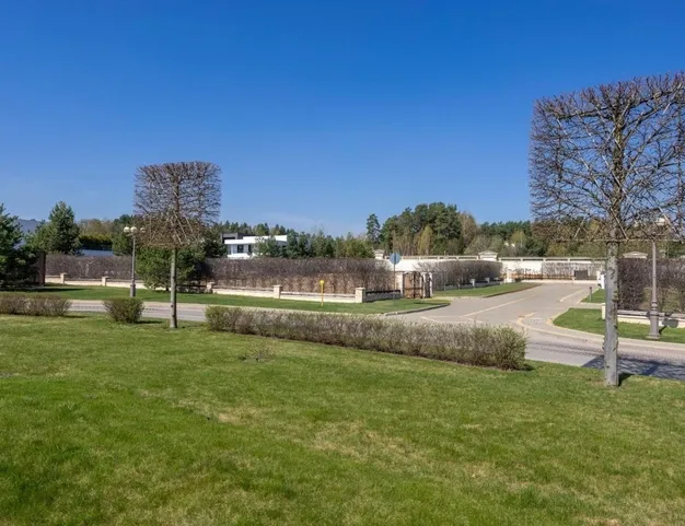 участок  в КП Ренессанс Парк, 19 км от МКАД