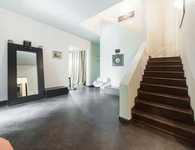 дом  в КП Николина гора, 25 км от МКАД