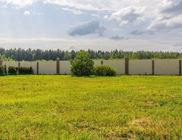 участок  в КП Княжье Озеро, 23 км от МКАД