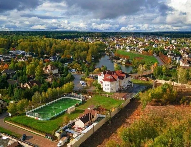 участок  в КП Княжье Озеро, 23 км от МКАД