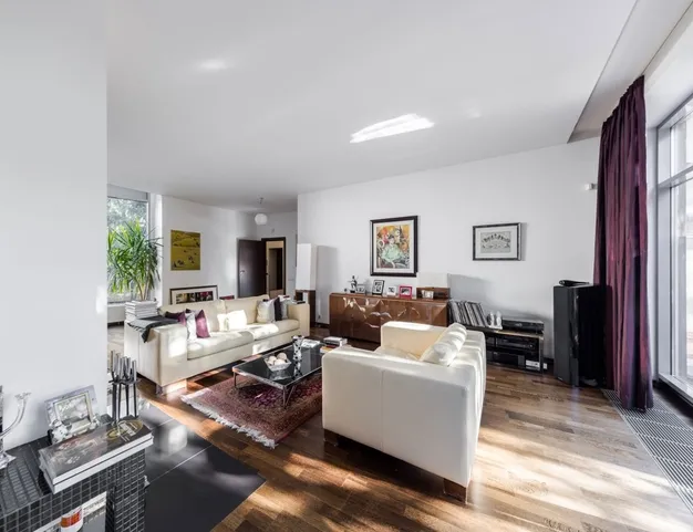 дом  в КП Ильинское, 10 км от МКАД