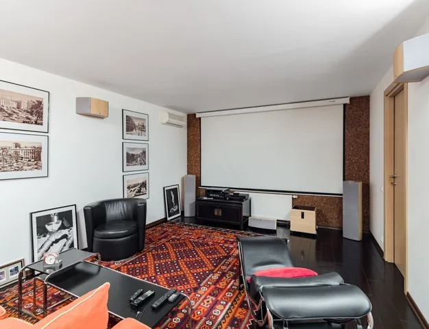 дом  в КП Ильинское, 10 км от МКАД