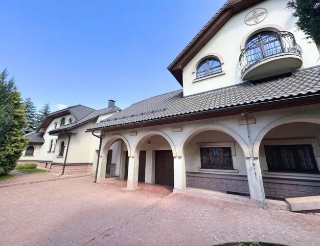 дом  в КП Шульгино, 7 км от МКАД