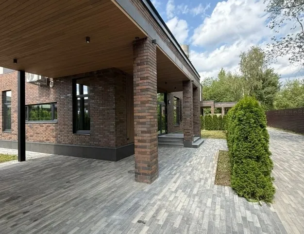 дом  в КП Ватутинки, 15 км от МКАД