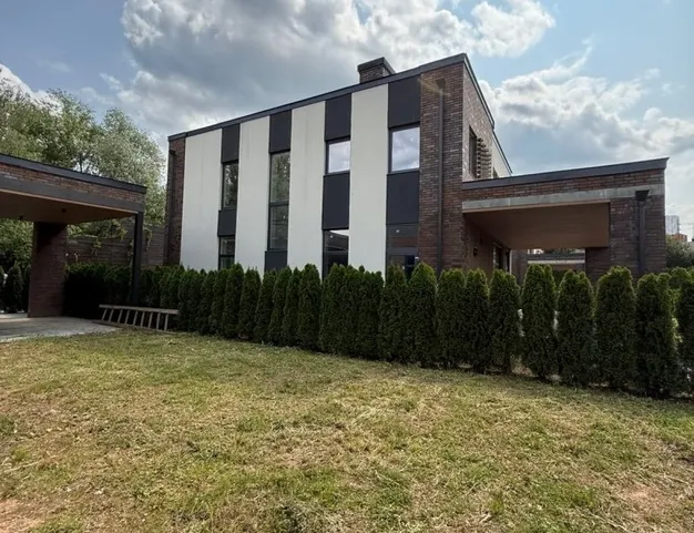 дом  в КП Ватутинки, 15 км от МКАД