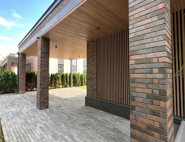 дом  в КП Ватутинки, 15 км от МКАД