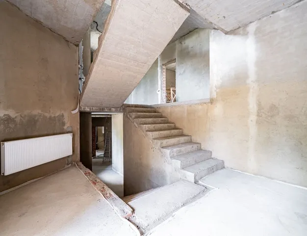 дом  в КП Александровка, 13 км от МКАД