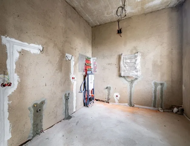 дом  в КП Александровка, 13 км от МКАД