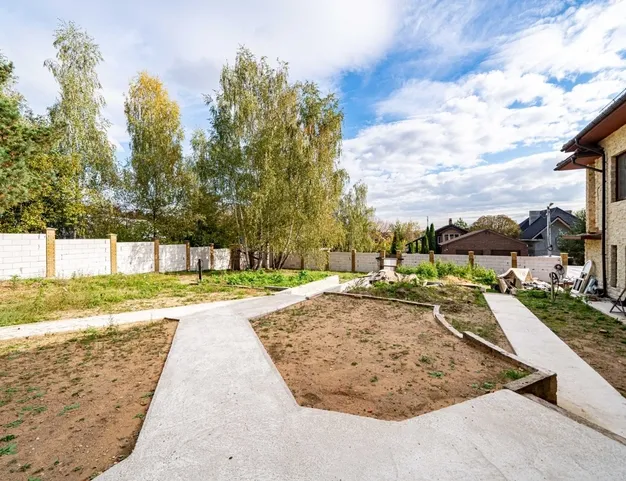 дом  в КП Александровка, 13 км от МКАД