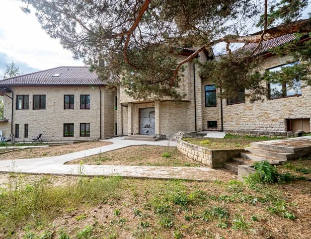 дом  в КП Александровка, 13 км от МКАД