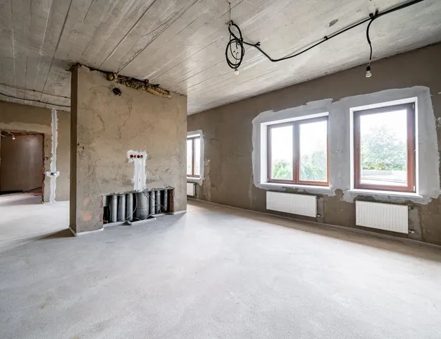 дом  в КП Александровка, 13 км от МКАД