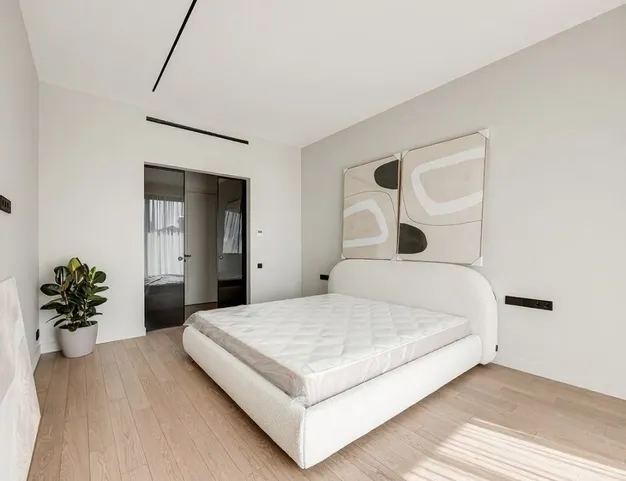 дом  в КП Новорижский, 19 км от МКАД