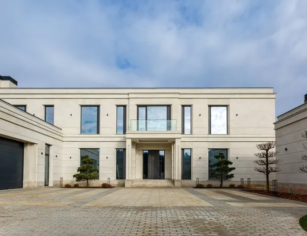 дом  в КП Ромашково, 10 км от МКАД