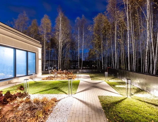 дом  в КП Ромашково, 10 км от МКАД