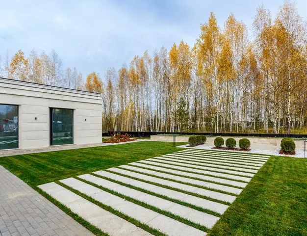 дом  в КП Ромашково, 10 км от МКАД