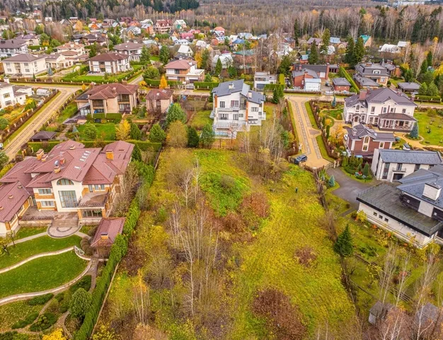 участок  в КП Монтевиль, 23 км от МКАД