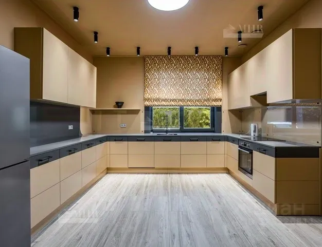 дом  в КП Липка, 9 км от МКАД