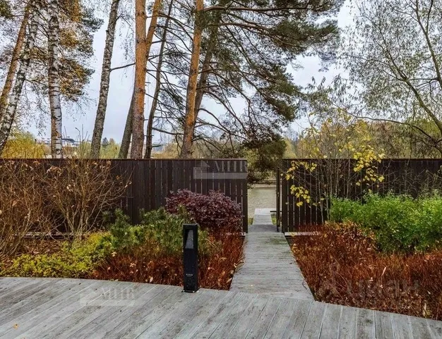 дом  в КП Липка, 9 км от МКАД