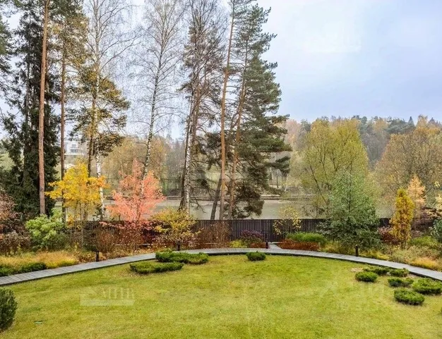 дом  в КП Липка, 9 км от МКАД