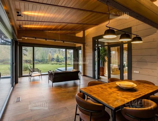 дом  в КП Липка, 9 км от МКАД