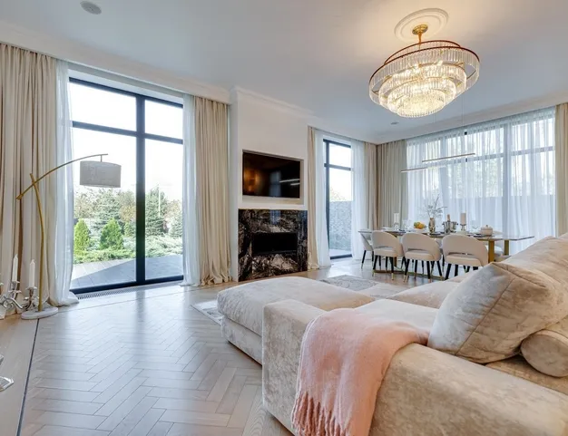 дом  в КП Усово, 12 км от МКАД