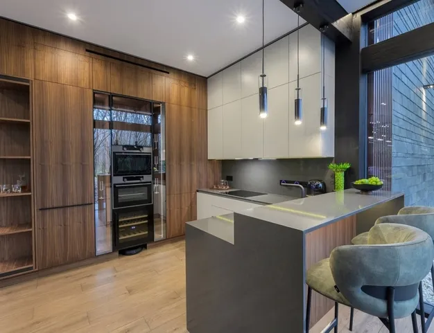 дом  в КП Назарьево, 25 км от МКАД