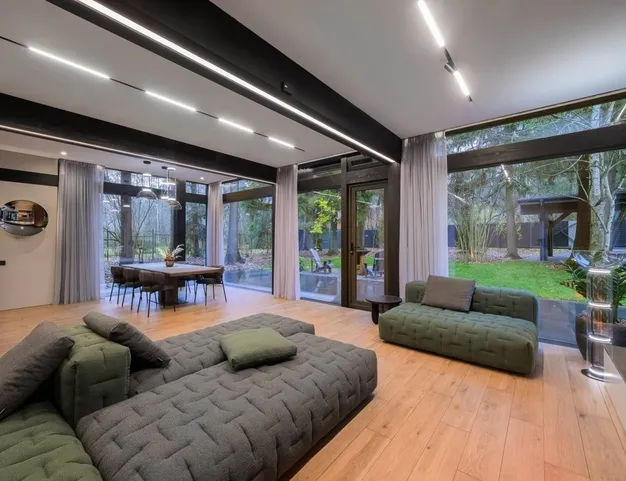 дом  в КП Назарьево, 25 км от МКАД