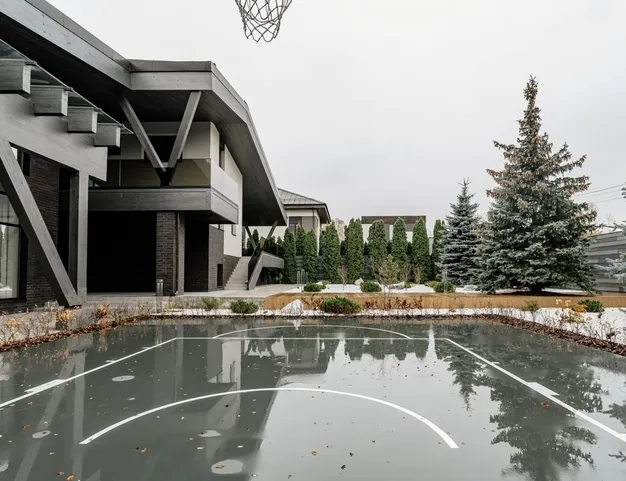 дом  в КП Захарково, 10 км от МКАД