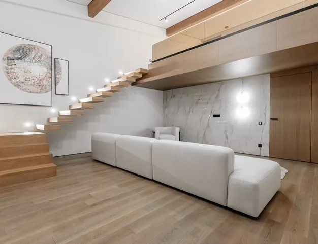 дом  в КП Захарково, 10 км от МКАД