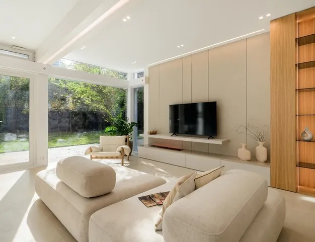 дом  в КП Назарьево, 25 км от МКАД