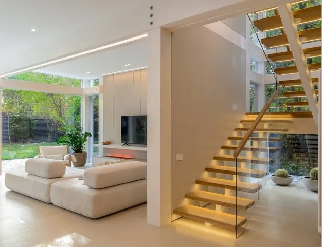 дом  в КП Назарьево, 25 км от МКАД