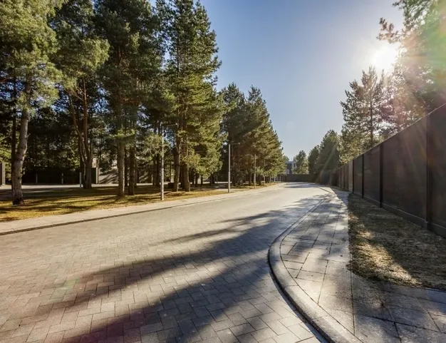 участок  в КП Никольская Слобода, 9 км от МКАД