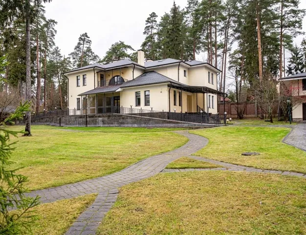 дом  в КП Поречье, 30 км от МКАД