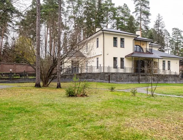 дом  в КП Поречье, 30 км от МКАД