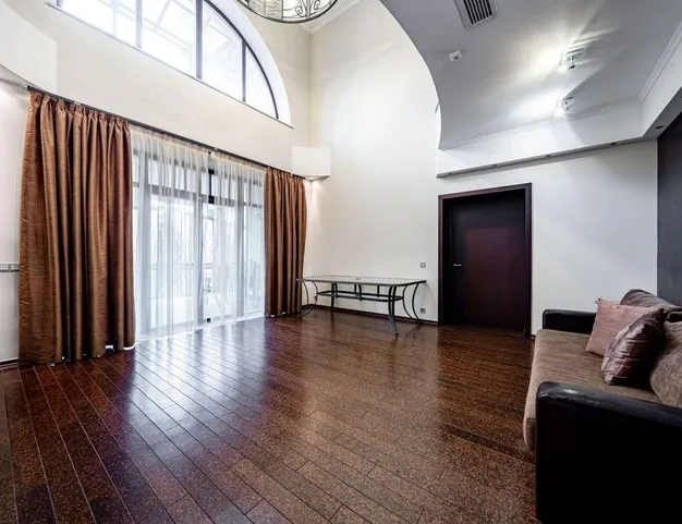 дом  в КП Поречье, 30 км от МКАД