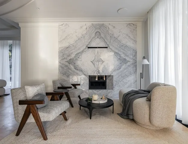 дом  в КП Лебединое озеро, 15 км от МКАД