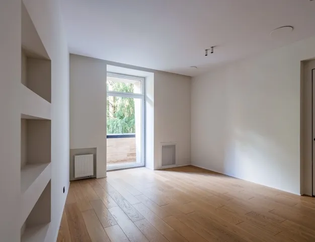 дом  в КП Лебединое озеро, 15 км от МКАД