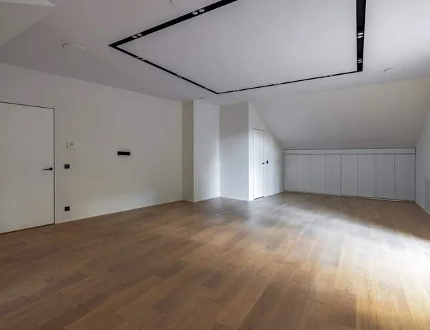 дом  в КП Лебединое озеро, 15 км от МКАД