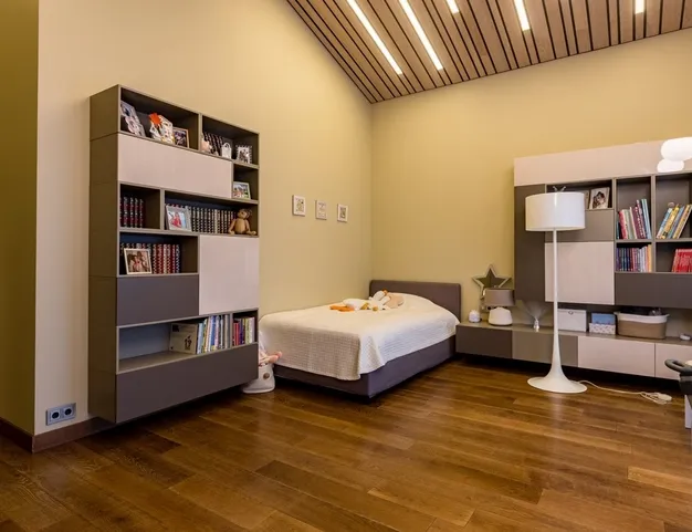 дом  в КП Мособлдачи, 7 км от МКАД