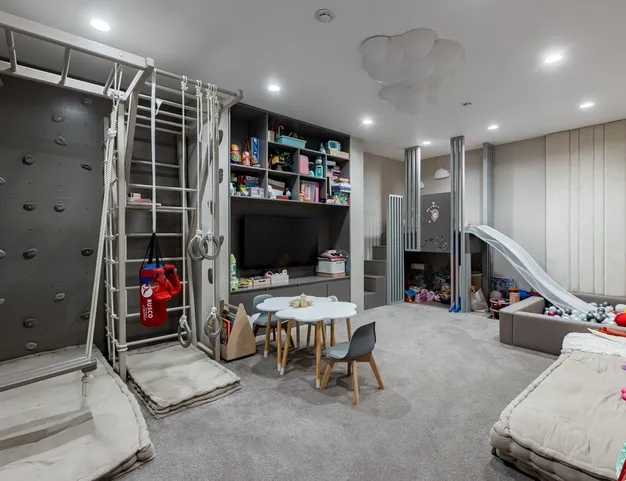 дом  в КП Мособлдачи, 7 км от МКАД