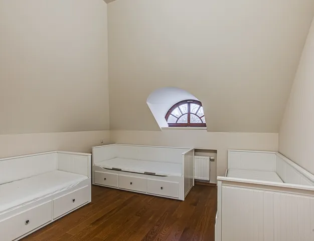 дом  в КП Жуковка XXI, 9 км от МКАД