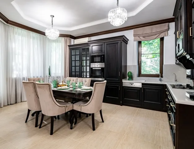 дом  в КП Новь, 6 км от МКАД