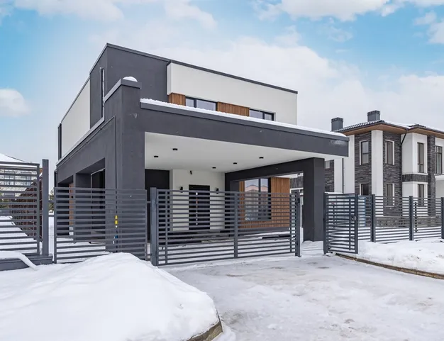 дом  в КП Новорижский, 19 км от МКАД