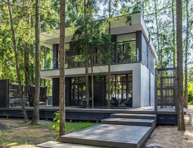 дом  в КП НИИ Радио-1, 25 км от МКАД