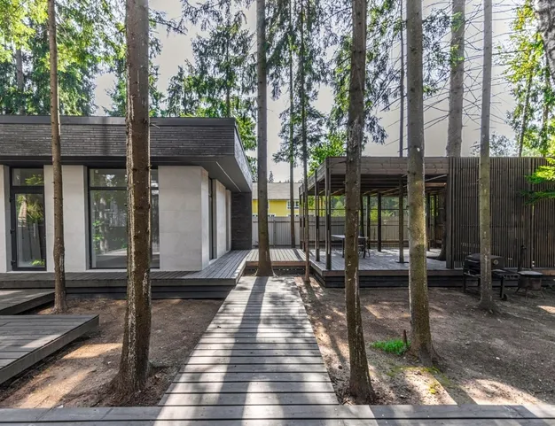 дом  в КП НИИ Радио-1, 25 км от МКАД