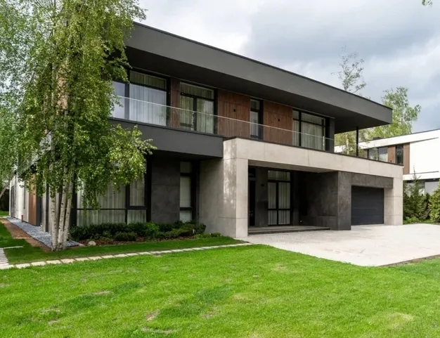 дом  в КП Монтевиль, 23 км от МКАД