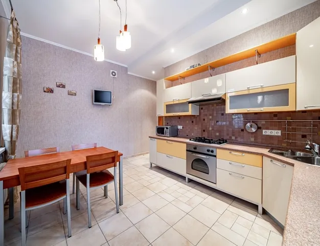 дом  в КП Здравница, 15 км от МКАД