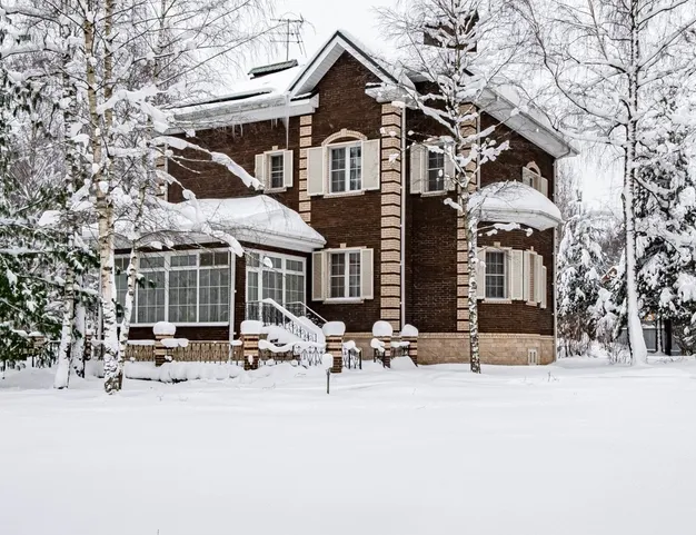 дом  в КП Здравница, 15 км от МКАД