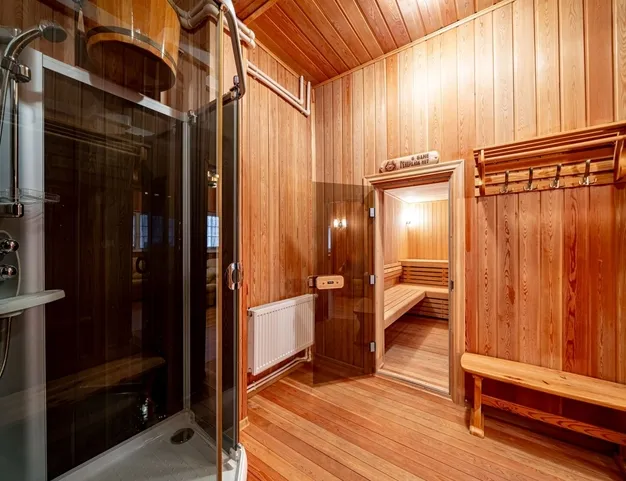 дом  в КП Здравница, 15 км от МКАД