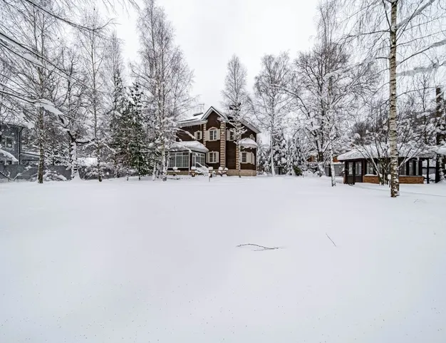 дом  в КП Здравница, 15 км от МКАД